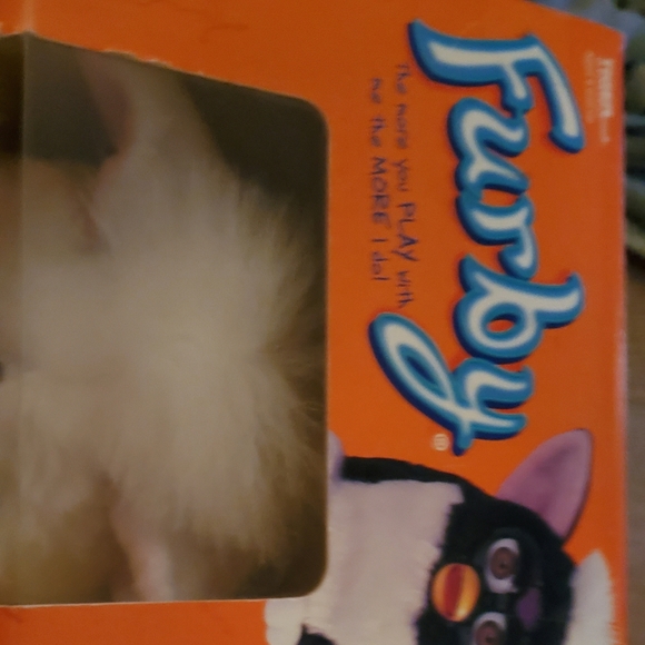 NWT 2001 Furby Unopened Box - Picture 2 of 5